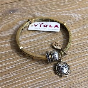 💥Viola Expandable JOY to the Heart Bracelet Sm/Me